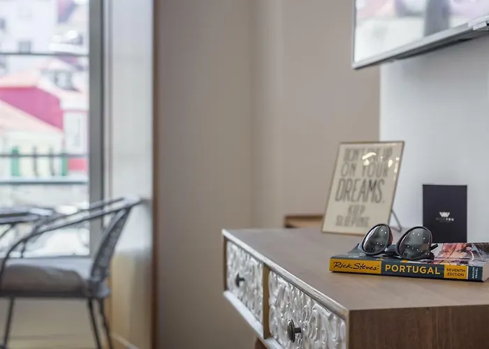 Διαμέρισμα With *